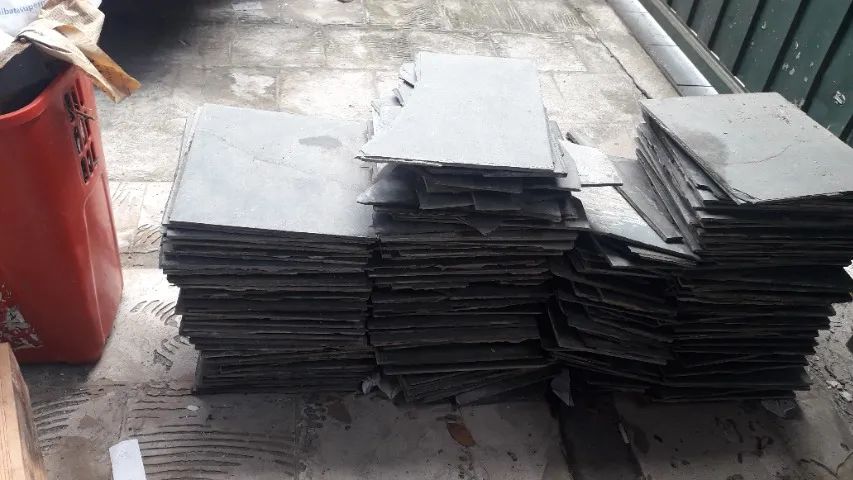 Ardosia  30x 30 tenho  50 peças ok e 100 faltando alguns pedacos - Foto 4