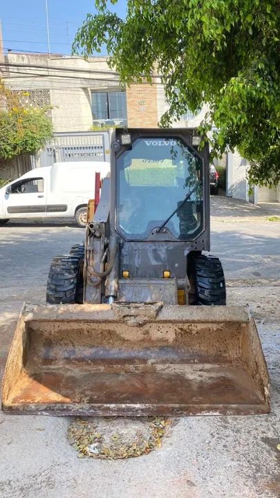 Mini carregadeira bobcat volvo MC70 - Foto 4