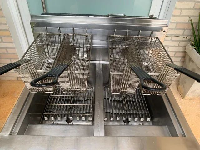  Fritadeira elétrica do Mcdonalds e Burger King de 2 cubas com filtragem automátic - Foto 2