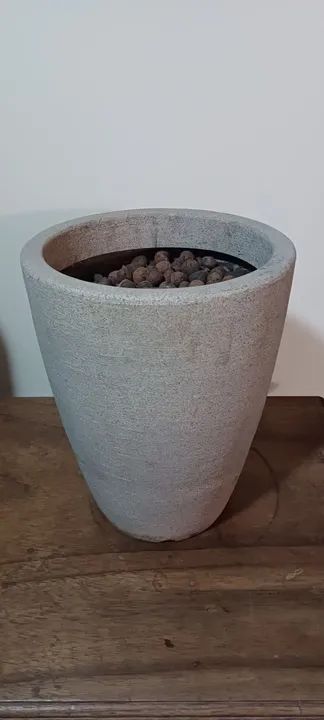 Vaso de Plástico simulando cerâmica.