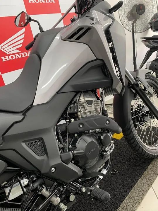 Honda Sahara 300 STD ABS 0Km, modelo 2025 - Foto 6