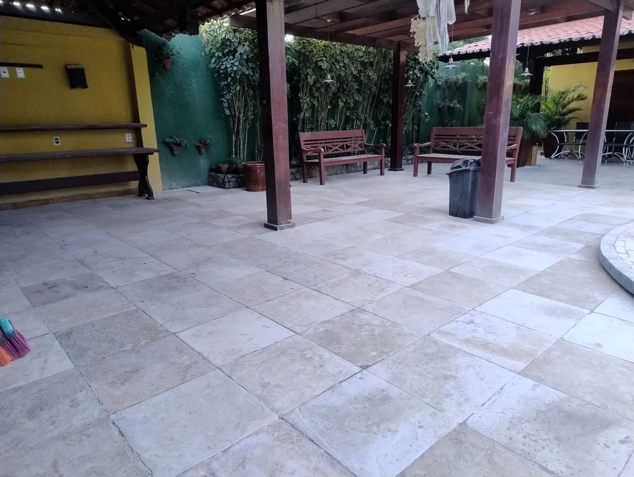 Raspagem e aplicação de resina em piso de pedra cariri - Foto 2