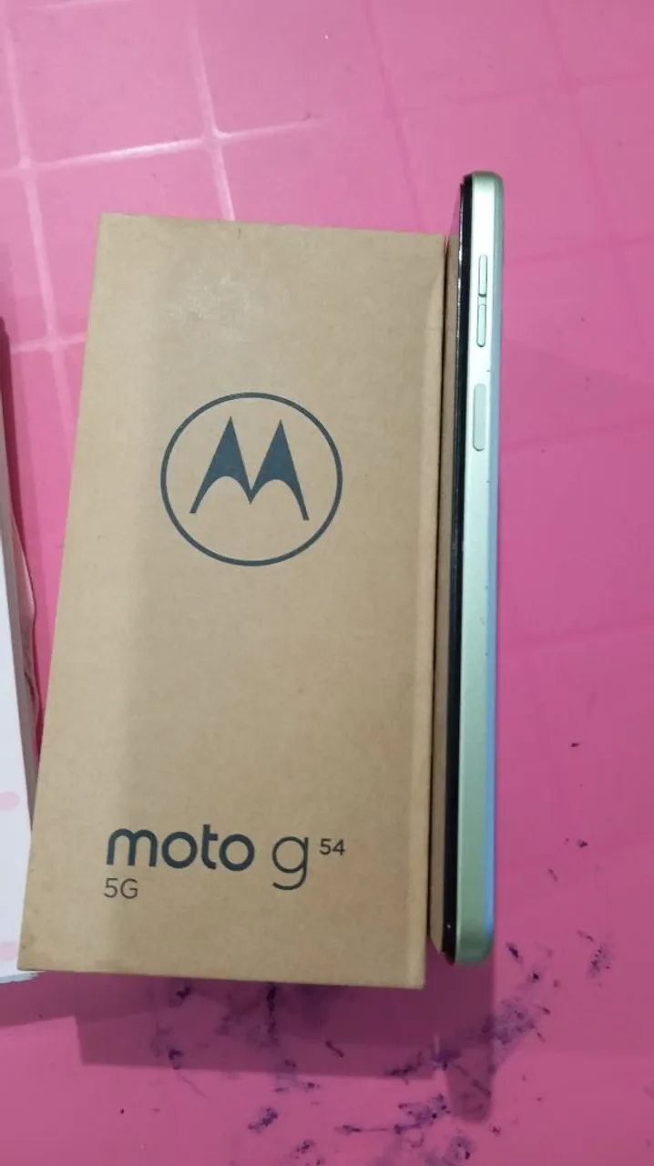 Vendo moto g 54/256 gigas semi-novo 