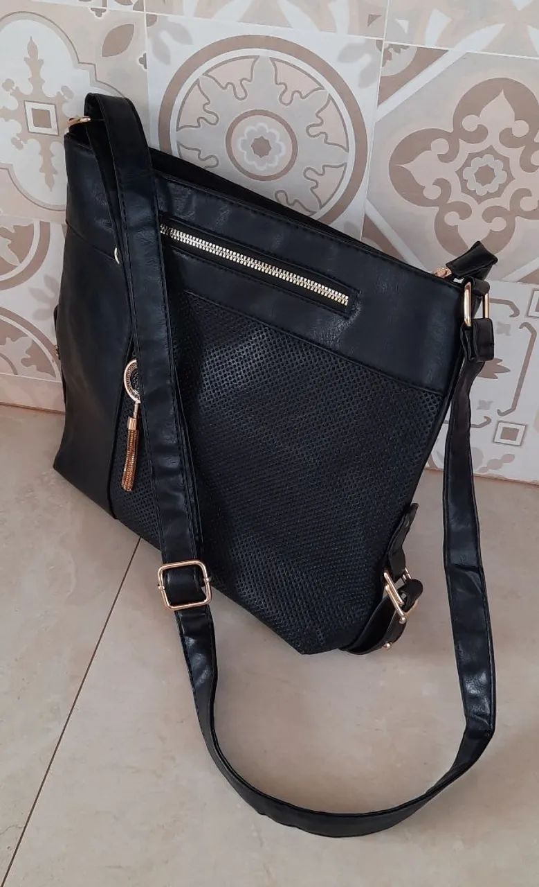 Bolsa Tira-Colo Preta Feminina - Foto 4