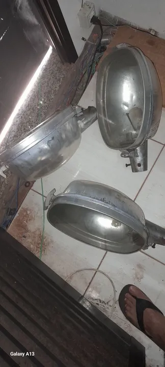 3 cabeca Luminárias para poste em ótimo estado