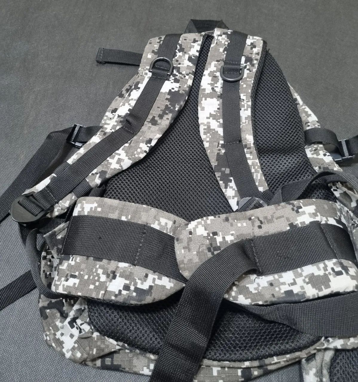 Mochila camuflada - Foto 2