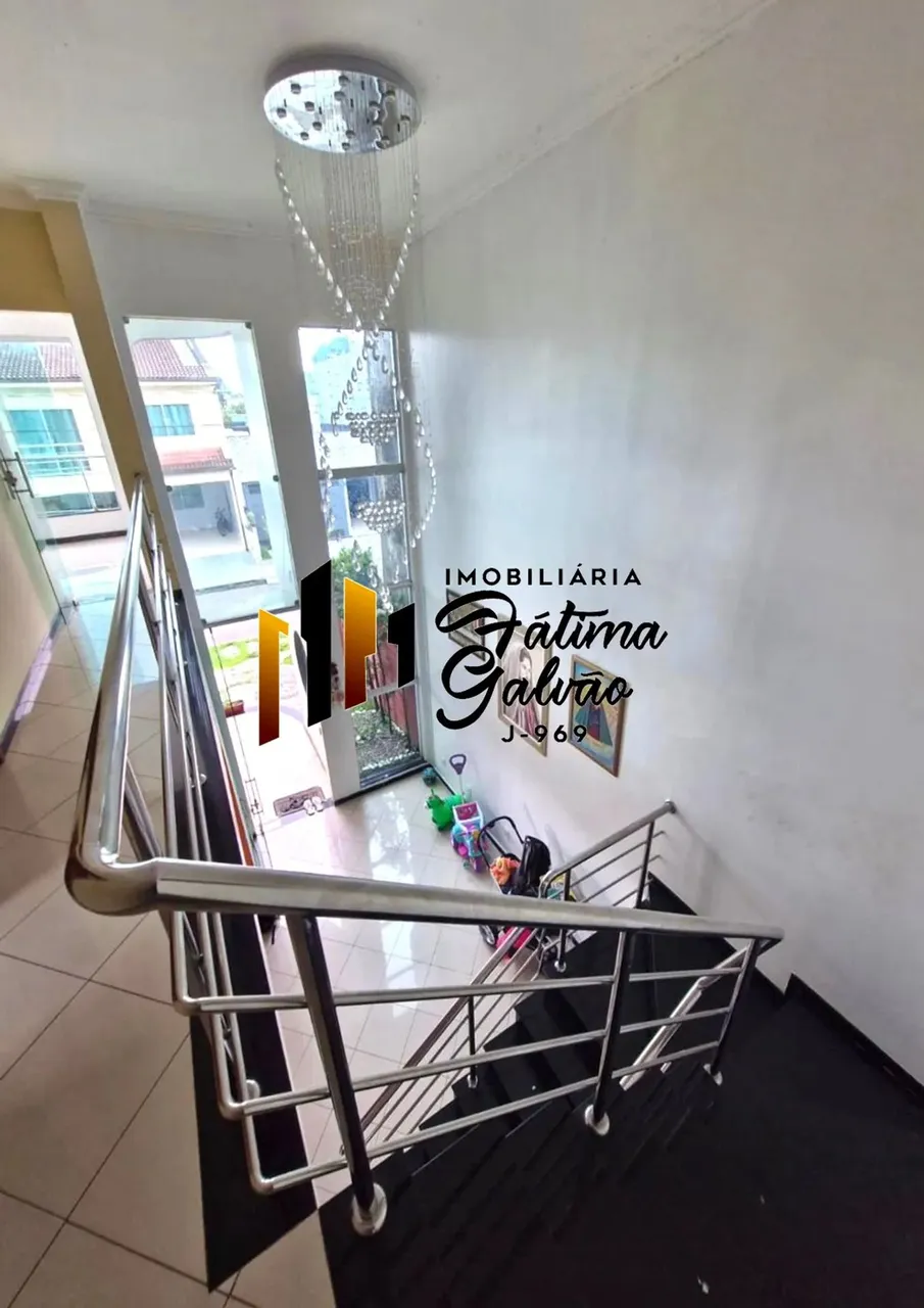 Vendo Linda Casa no Cond. Lion Ville