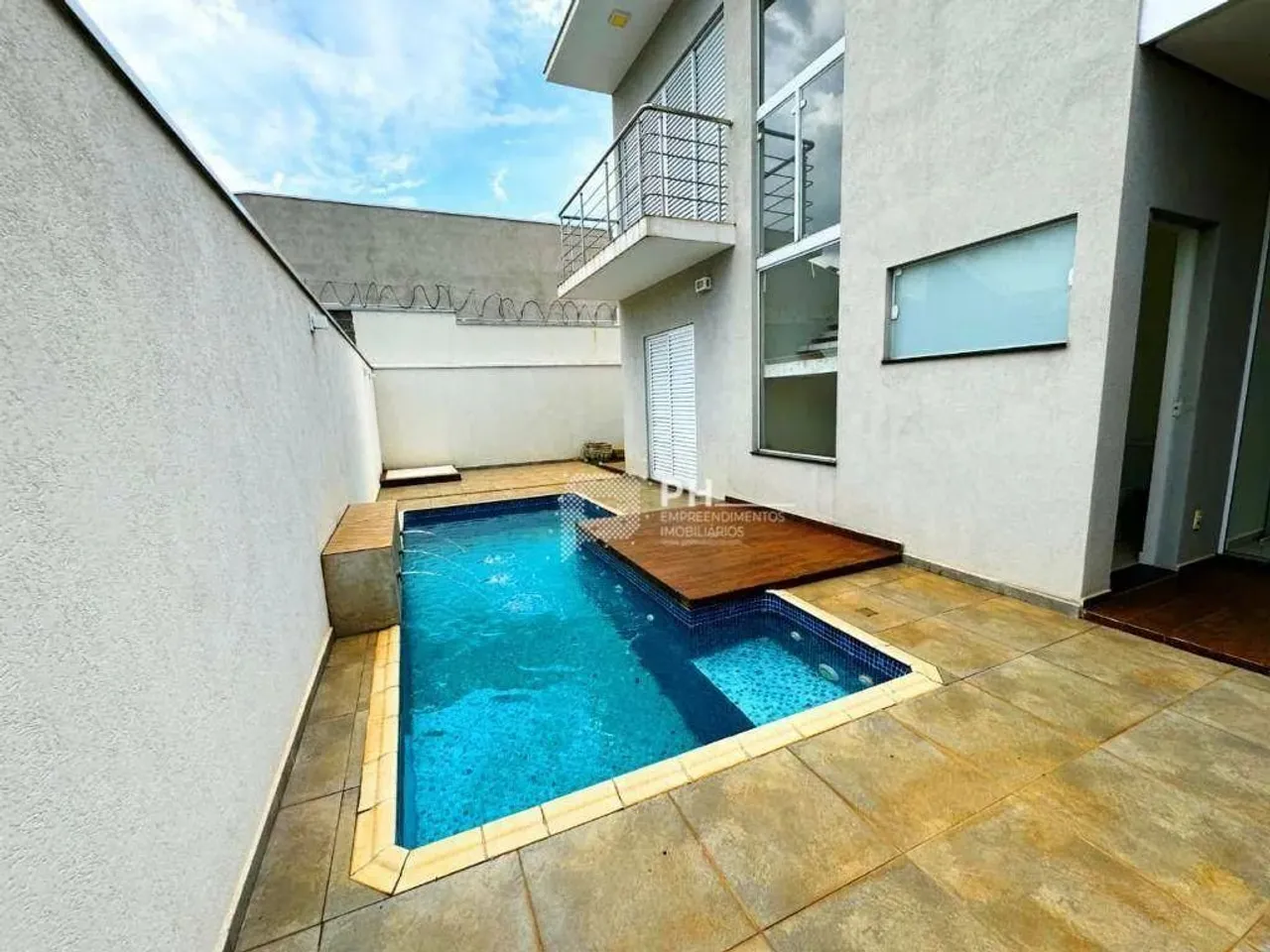 Casa com 3 dormitórios à venda, 213 m² por R$ 1.190.000,00 - Condomínio Residencial Jardim