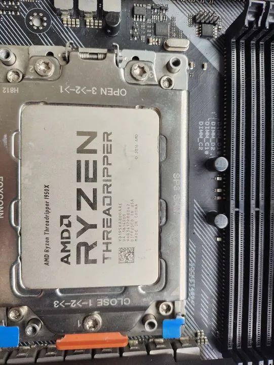 Processador AMD Ryzen Threadripper 1950X