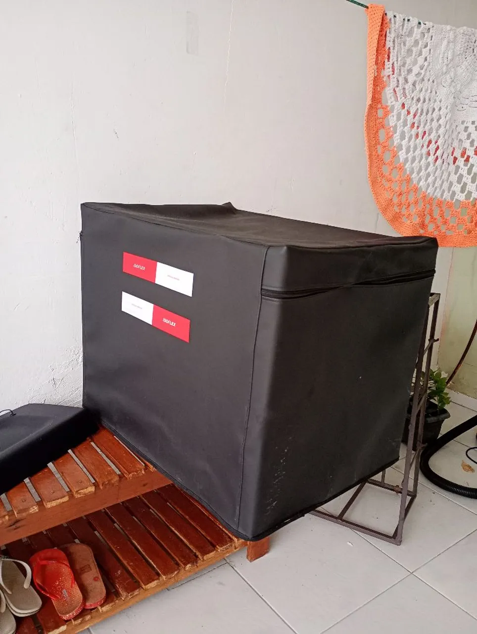 Caixote para moto com capa
