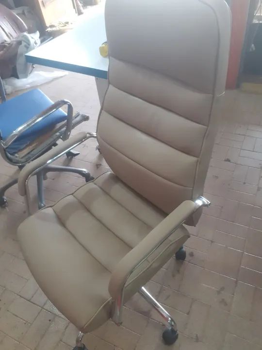 Reformamos estofados em geral WhatsApp *  - Foto 5