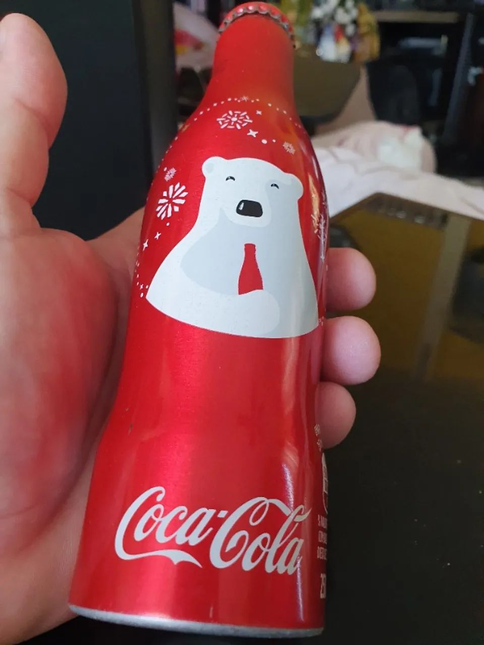 8 Garrafas Comemorativas Coca Cola Urso Polar Cheias e Vedadas - Foto 5