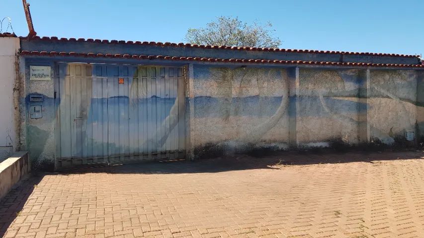 CASA VALPARAÍSO - VENDO OU TROCO POR APARTAMENTO NO DF