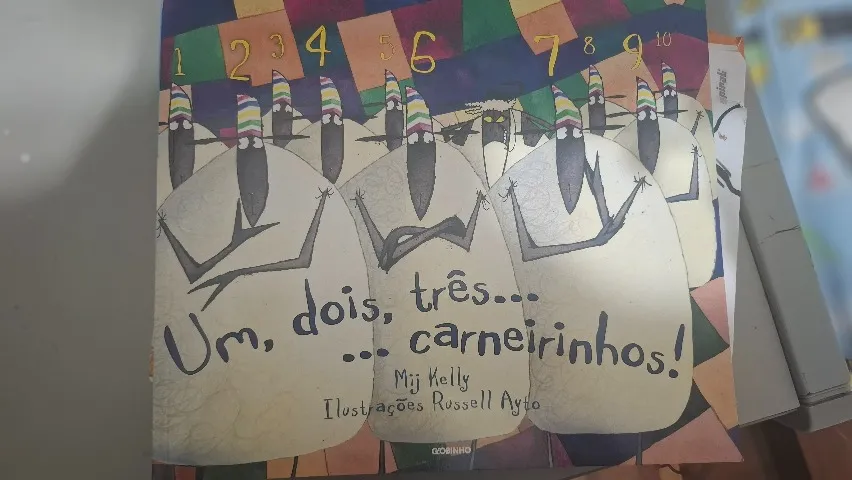 Livro "Um, dois, três... carneirinhos!" da autora: Mij Kelly