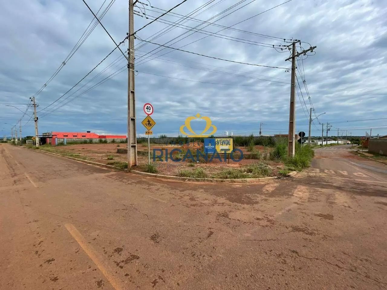 LOTE COMERCIAL NO JARDIM VITÓRIA I - Foto 2