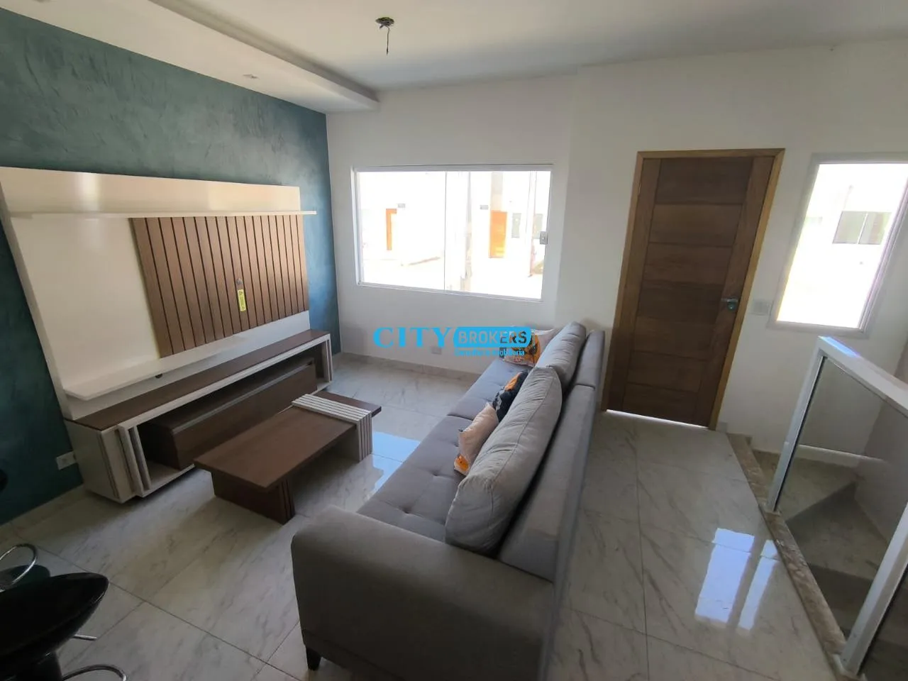 Sobrado novo à venda em condomínio fechado com 140m², 3 quartos no Jardim das Olivas Guaru