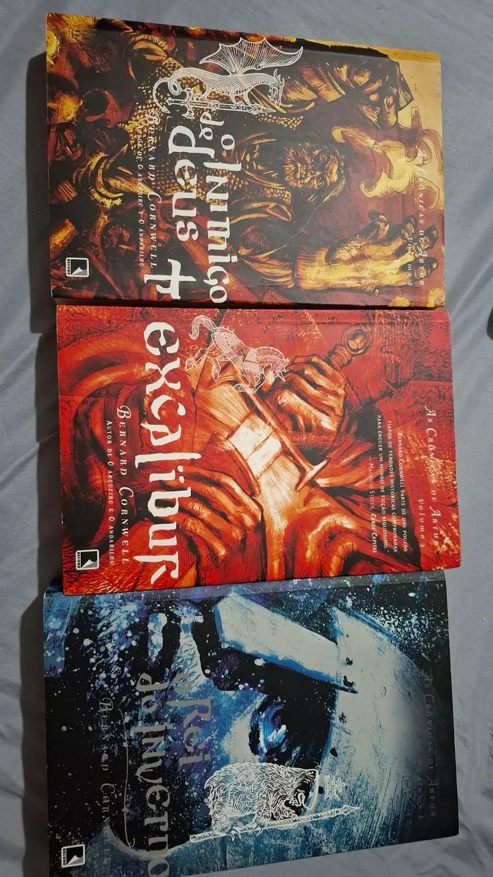 As Crônicas de Artur - Trilogia Completa - Bernard Cornwell - Foto 2