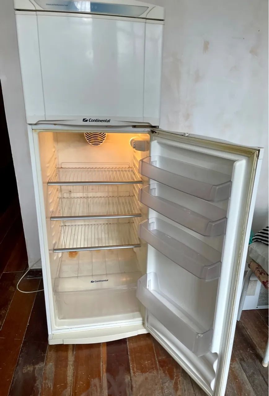 Geladeira Continental 