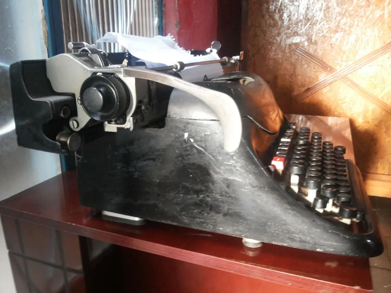 Máquina de datilografia retro Olivetti  - Foto 2