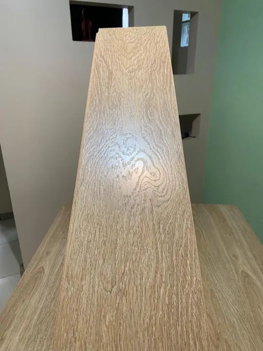 Piso Laminado Durafloor AC4 + Rodapes MDF .