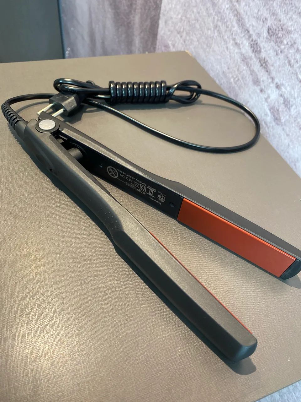Prancha Taiff Red Íon, um alisador de cabelo profissional bivolt automático.  - Foto 3