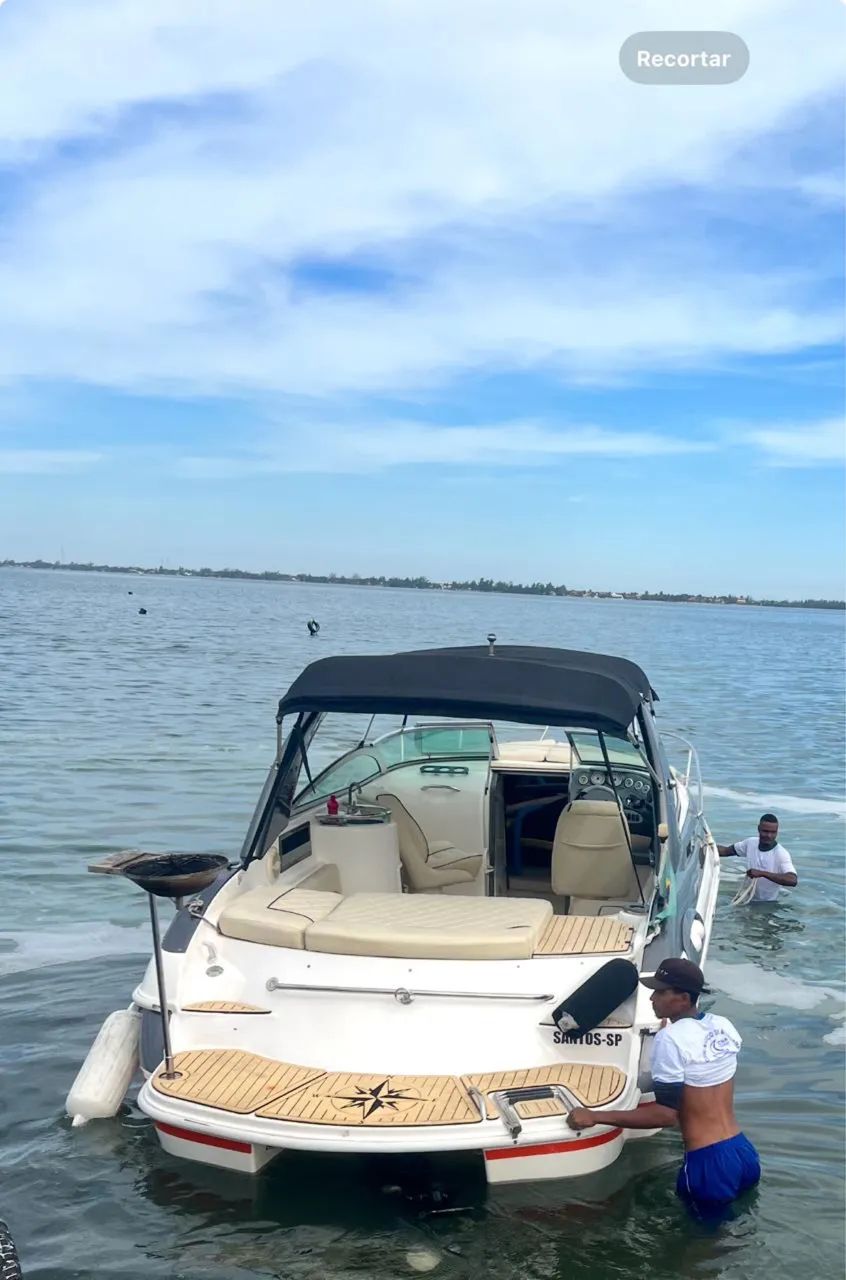 Lancha Evolution 26 cabinada  - Foto 7