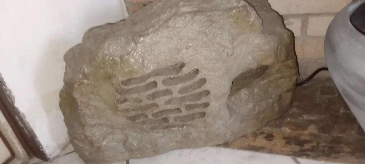 Caixa de Som Pedra soud stone 