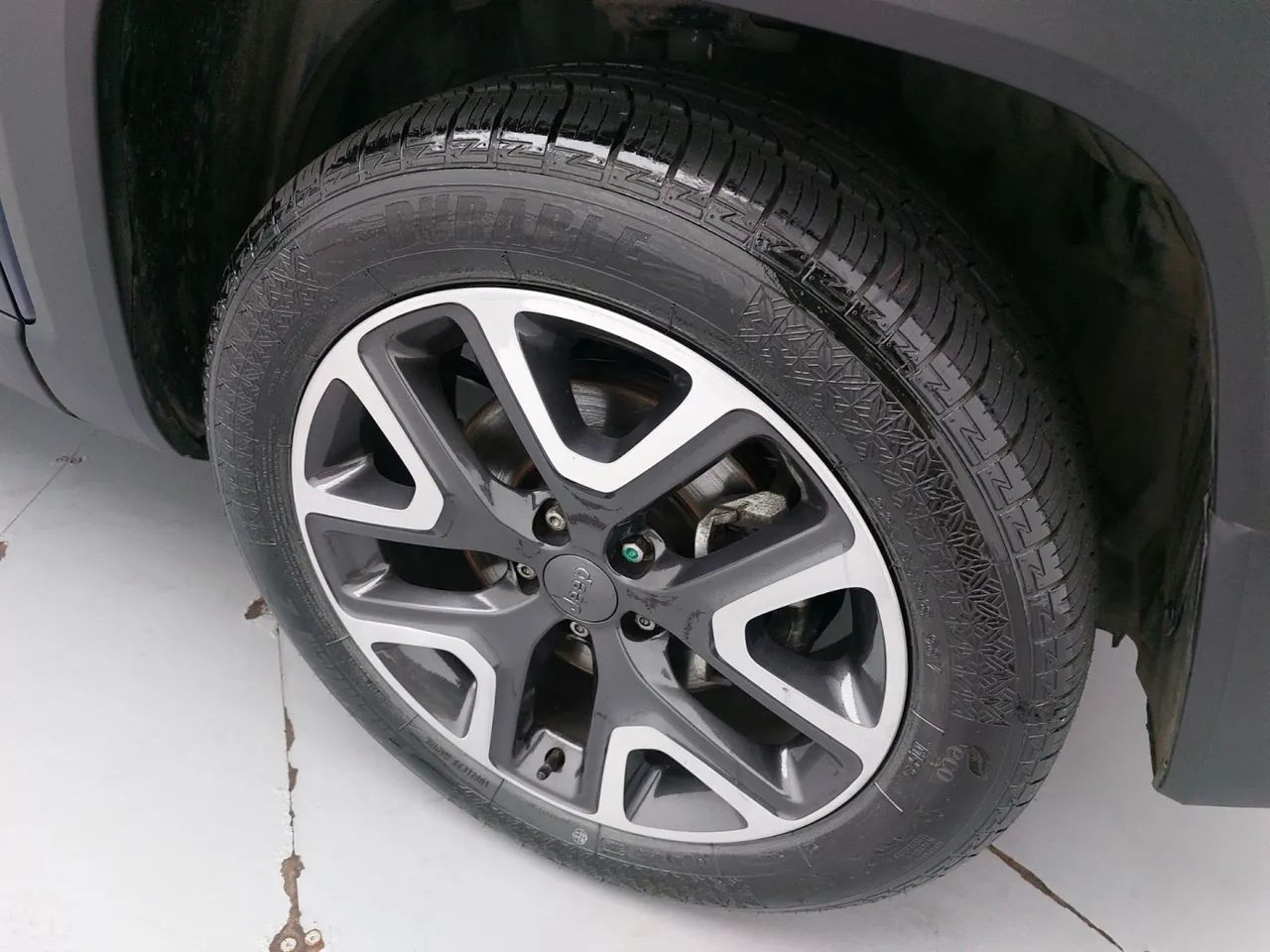 Jeep Renegade Longitude 1.8 4x2 Flex 16V Aut., foto 13 de 18