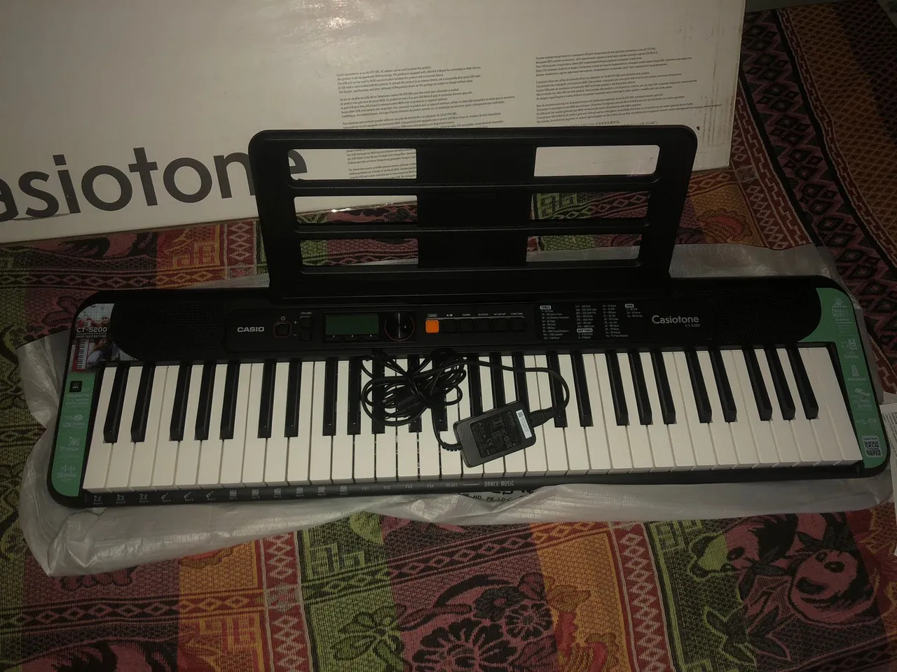 Teclado Casio CT-S200 - Casiotone