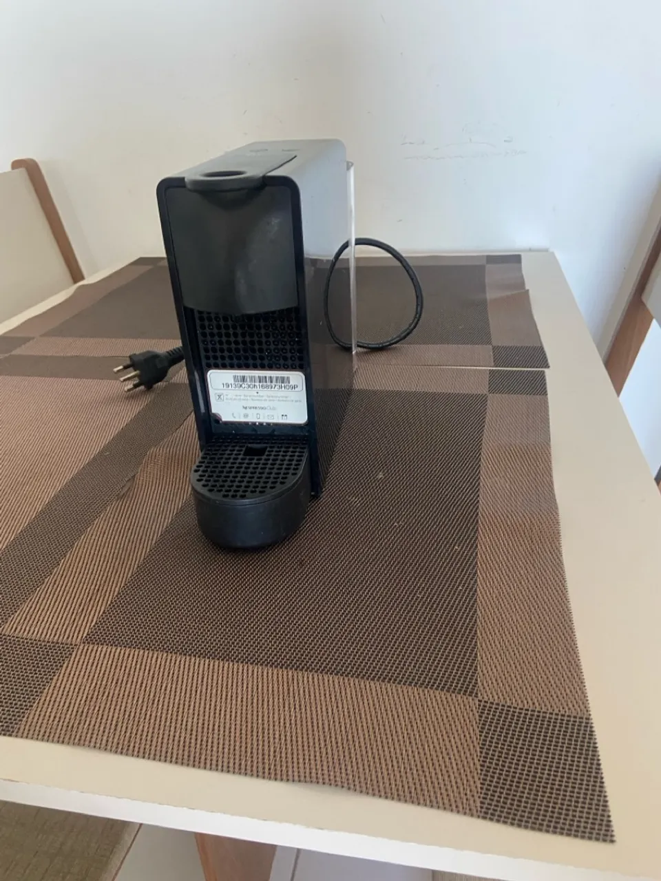 Cafeteira Nespresso Inissia - Preta - Usada