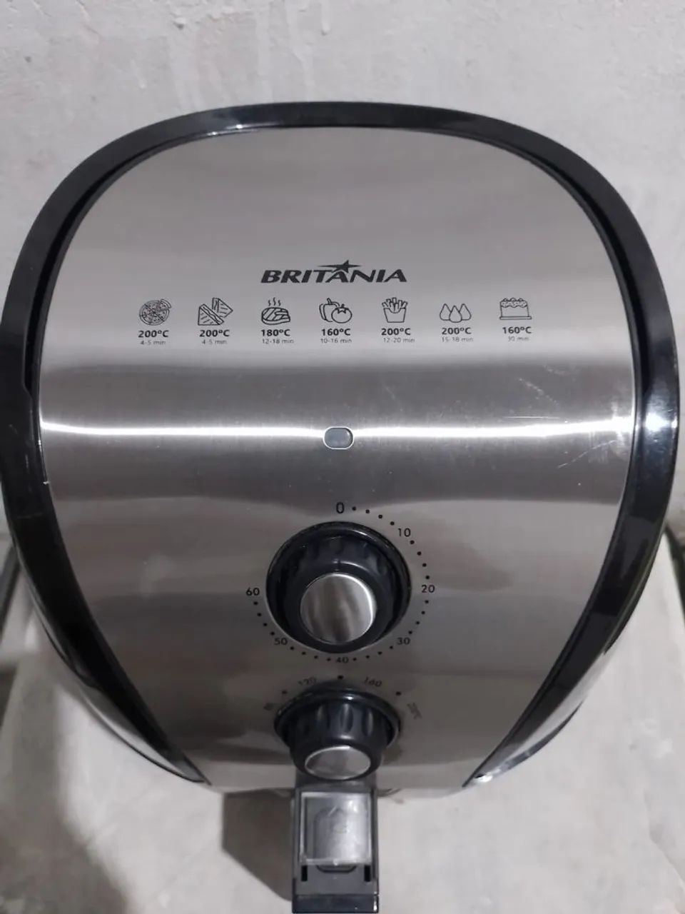 Fritadeira Elétrica Air Fryer 4,5l - Foto 4