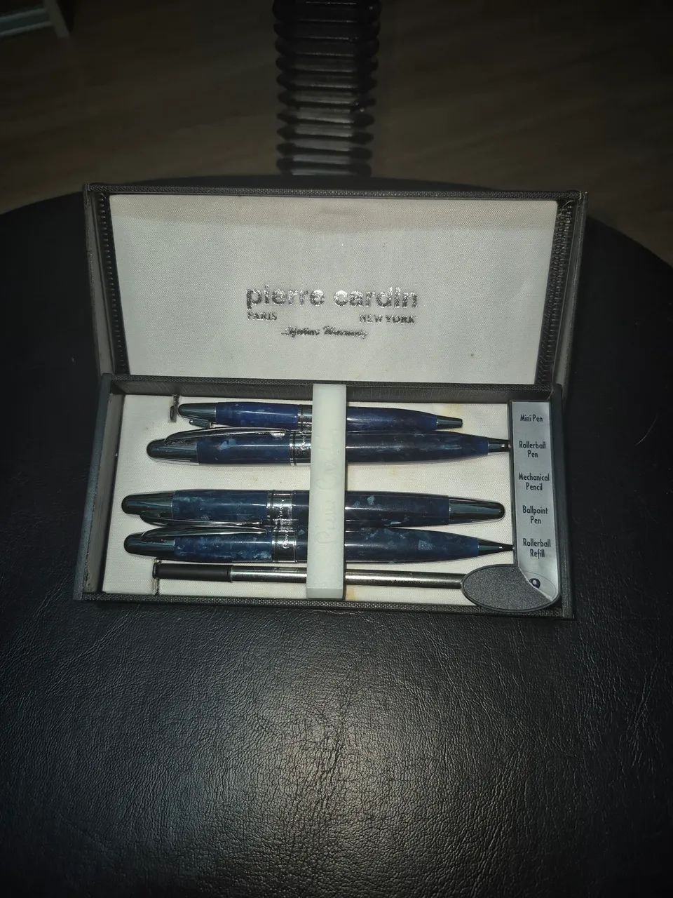 Conjunto de canetas de luxo da Pierre Cardin - Foto 3