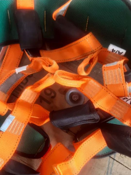 Cinto de segurança tipo paraquedista - Foto 4