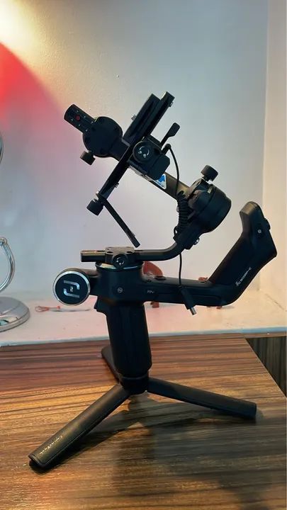 Gimbal [Estabilizador] de Câmera Feiyutech Scorp C