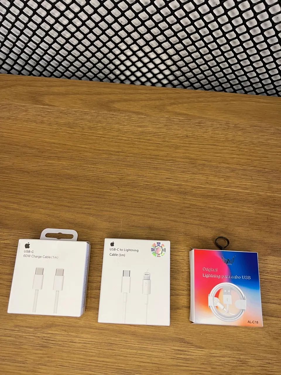 Cabo de iPhone todos os tipos 