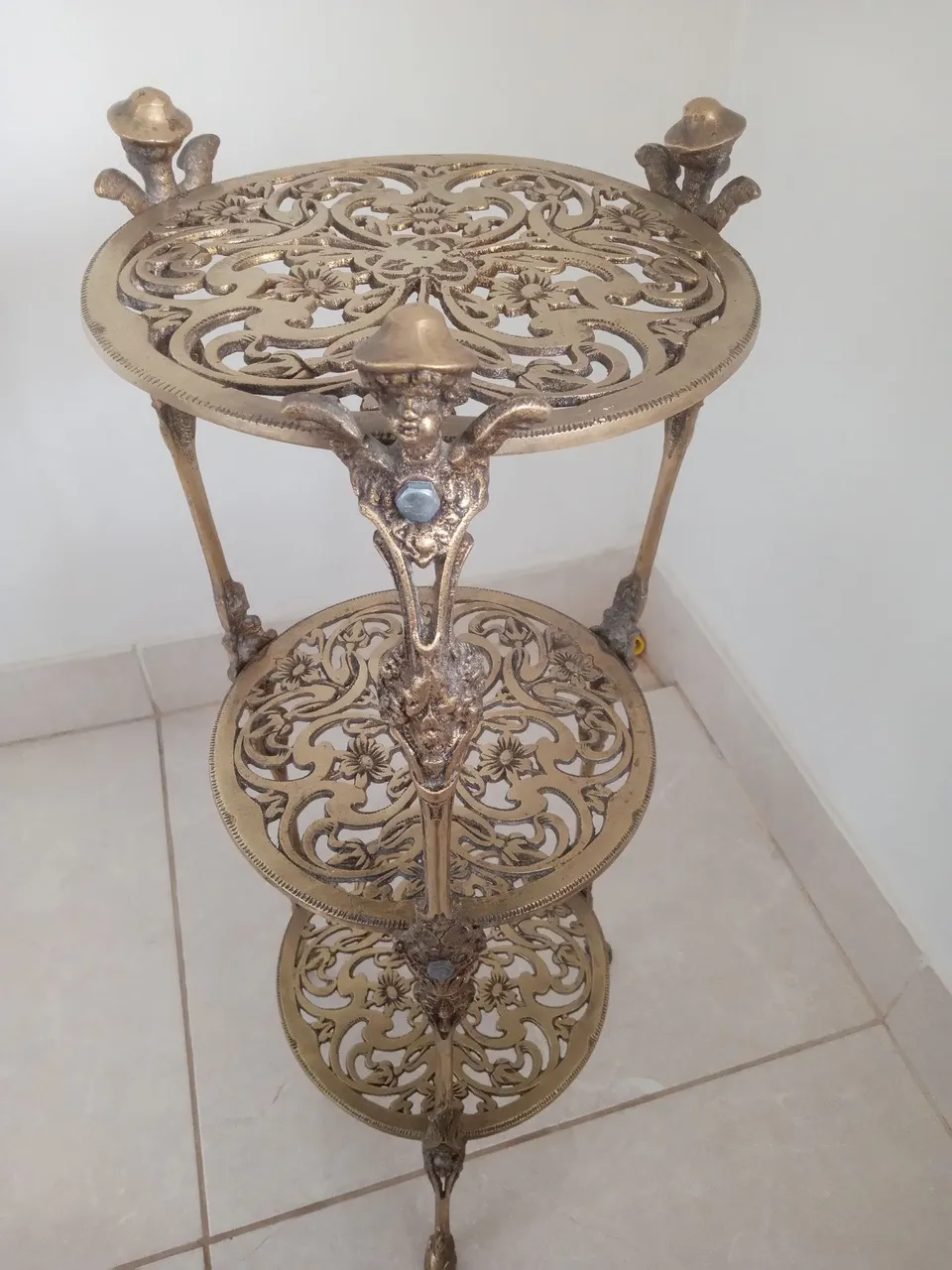 MESINHA DE BRONZE