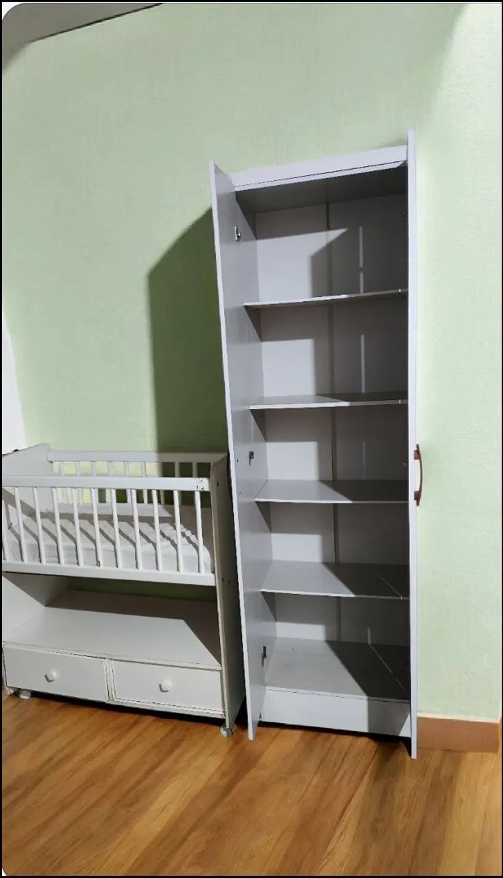 Mini berço e armário 64861037175938120
