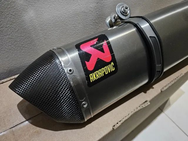Ponteira escapamento Akrapovic Carbono Original para Hayabusa - Foto 2