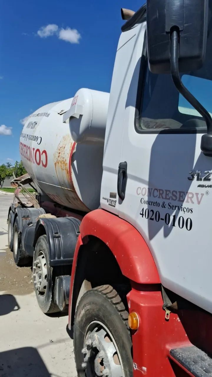 VW 31.280 8x4 2015/16 - Balão 10m3 Liebherr - Foto 2