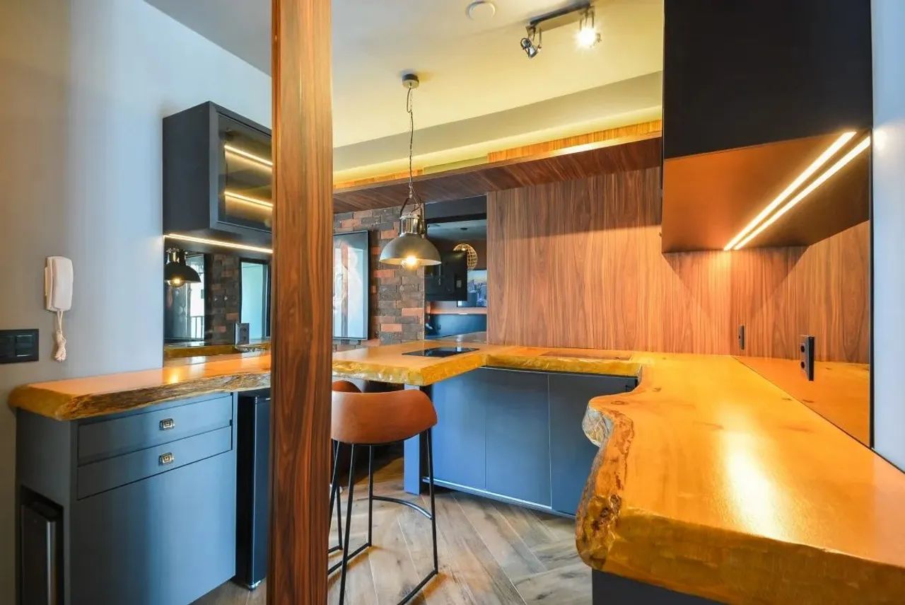 Studio para venda em Moema com 1 quarto, 28m²