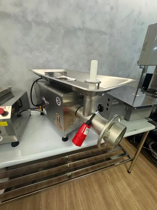 Moedor de carnes inox boca 98 trifásico 380w novo com garantia 
