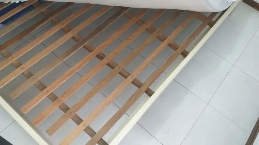 Cama de casal com colchão de molas ensacadas Mannes - Foto 3