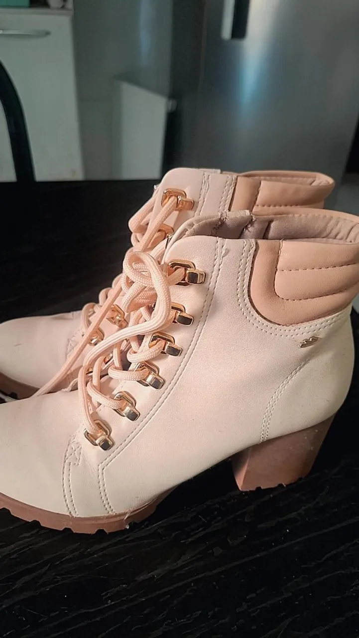Bota Feminina Rosa