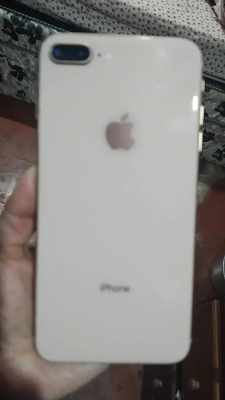 iPhone 8 plus semi-novo 