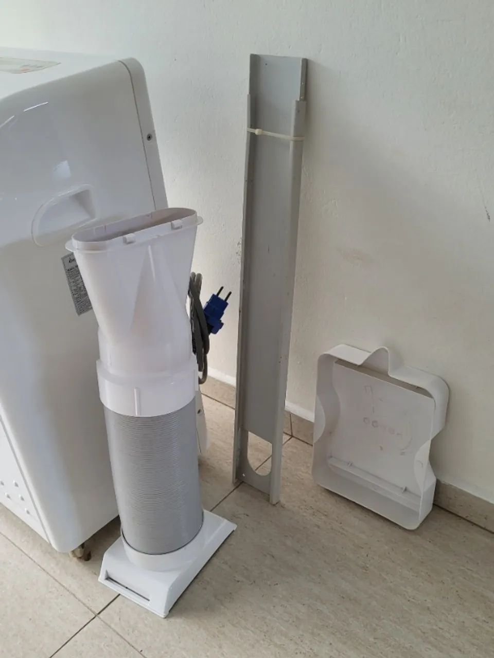 Ar Condicionado Portátil Komeco 9000 BTUs, Quente e Frio, 220V - Foto 5