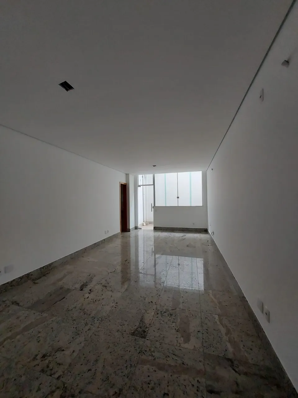 Sala para alugar no bairro Eldorado em Contagem - MG