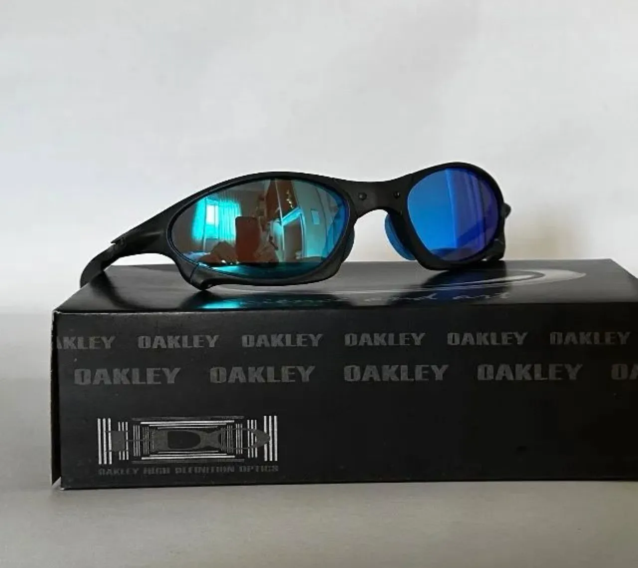 oakley penny x metal