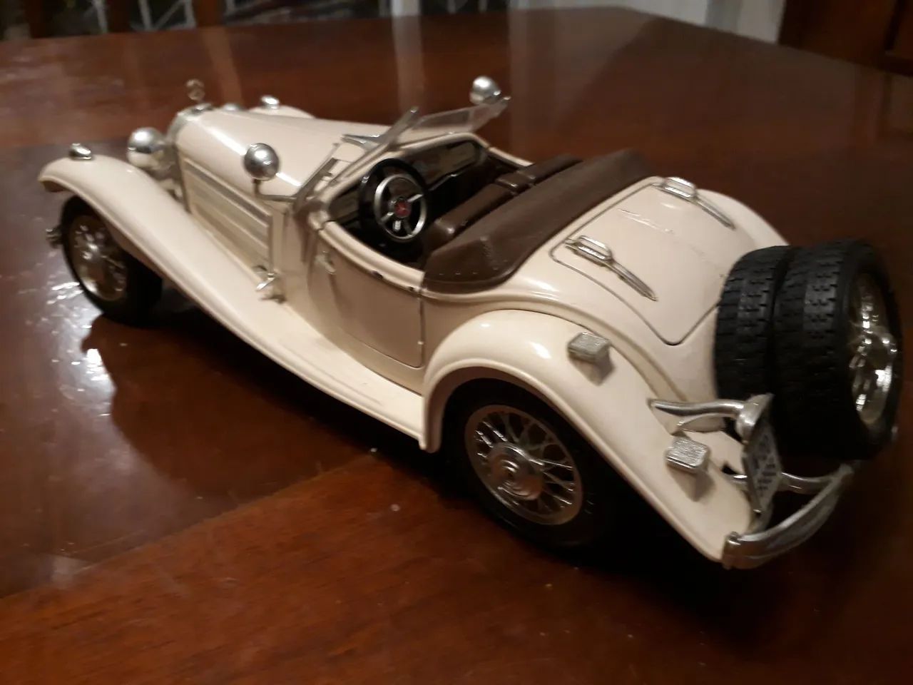 Fusca da Marjorette escala 1/17 em metal - Foto 3