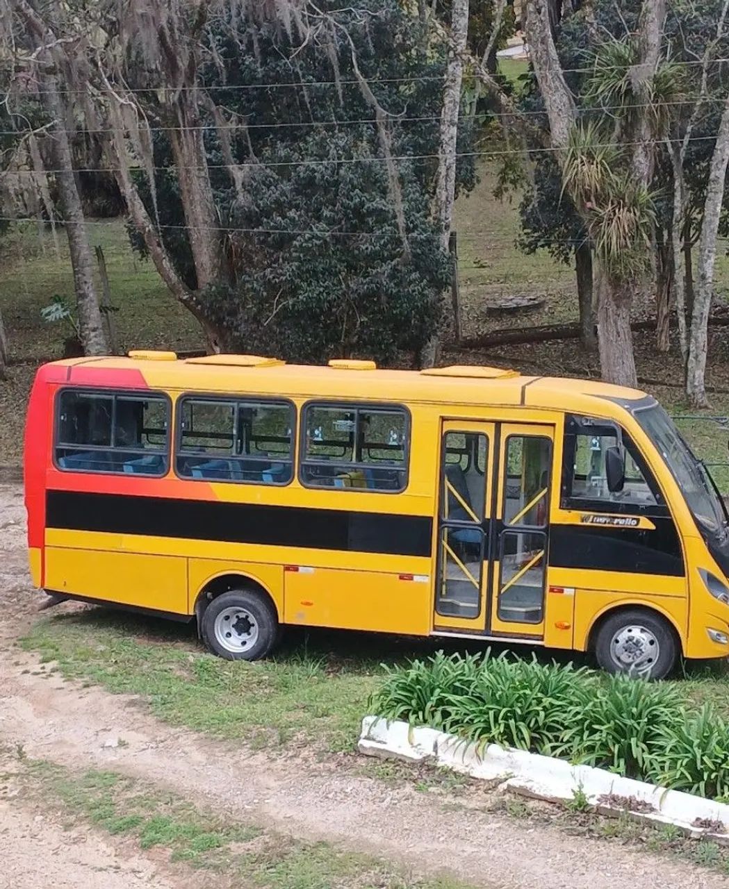 Micro Ônibus Iveco 70C17 ano 2016. Ótimo estado - Foto 11