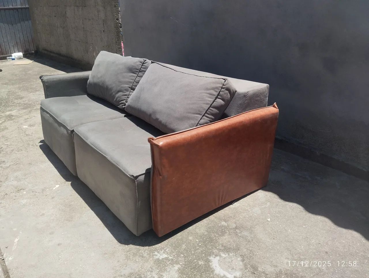 Vendo sofá em ótimo estado!!! - Foto 2